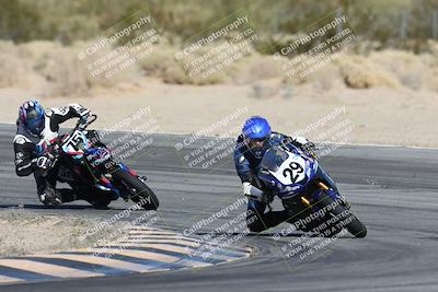 media/Dec-07-2025-CVMA (Sun) [[3e7d2de5dc]]/Race 7-Formula Lightweight Twins Shootout/